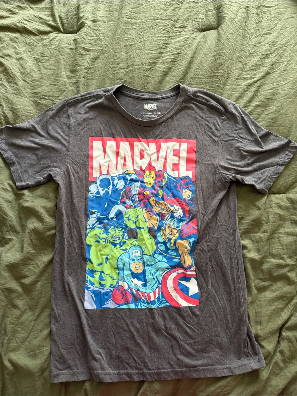 Boys Marvel Graphic TShirt XXL